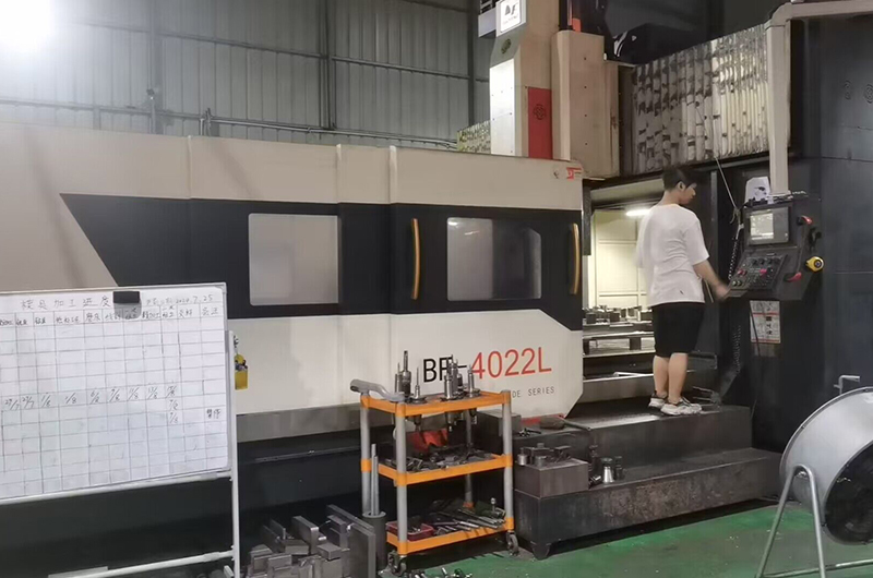 4米龙门加工中心02.jpg